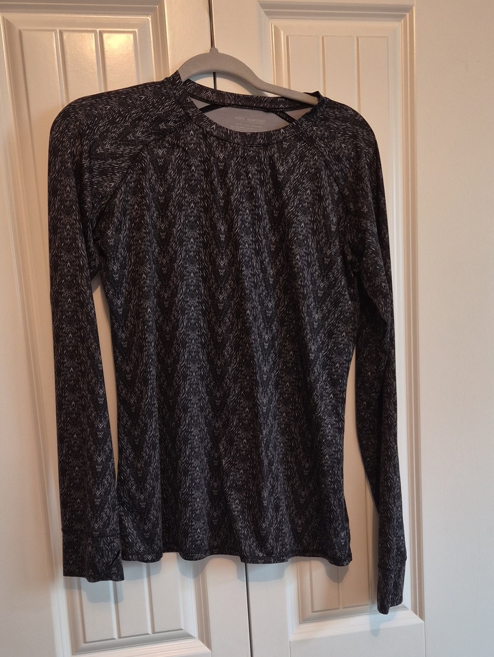Long-Sleeve Heathered Performance Tee - Black/Gray